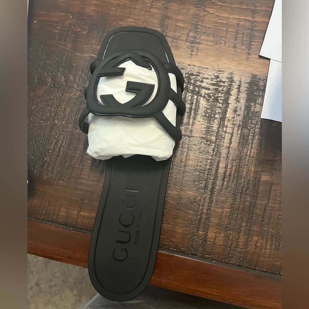 Gucci Black Slippers with Iconic GG Logo